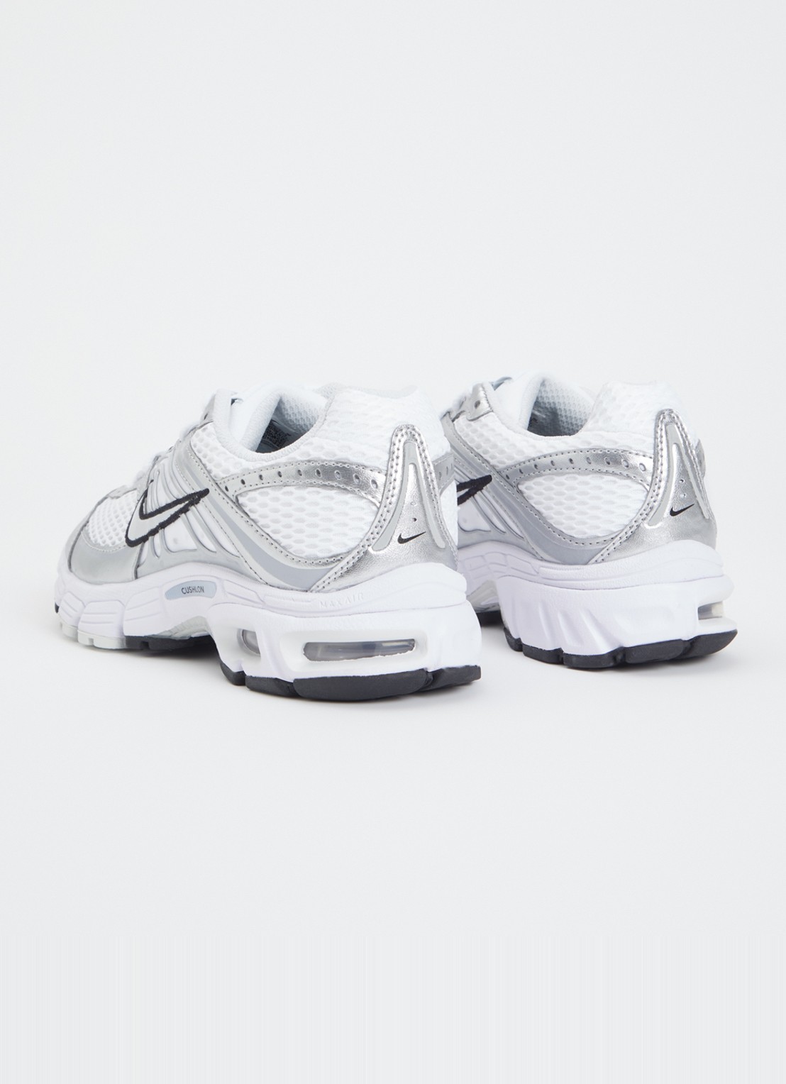 Nike Air Max Moto 2K sneaker met mesh details - achterkant 5 zilver