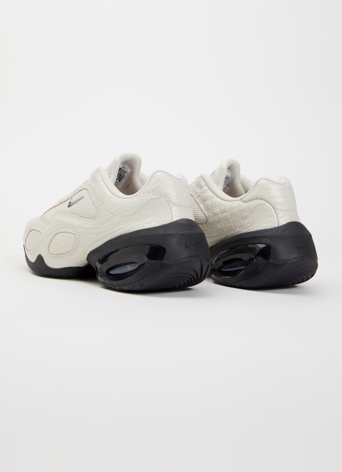 Nike Air Max Muse sneaker met mesh details en crocostructuur - achterkant 2 beige