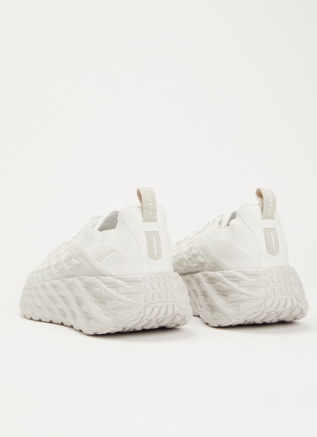 Nike Ava Edge sneaker met mesh details - achterkant wit