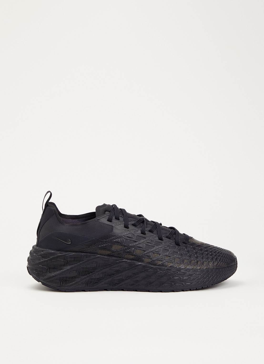 Nike Ava Edge sneaker met mesh details - voorkant 5 zwart