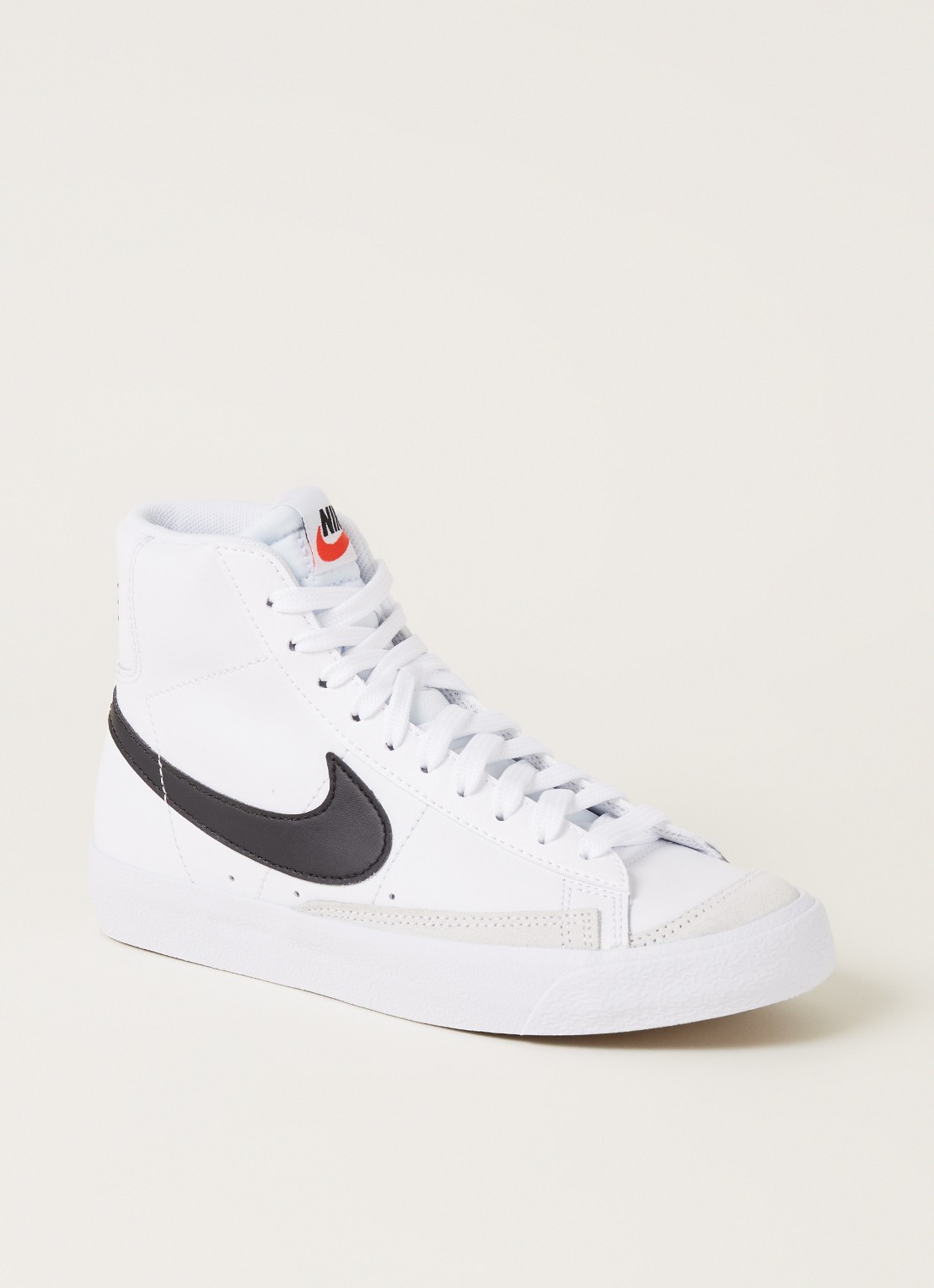 Nike Blazer Mid '77 sneaker met suède details  - voorkant wit