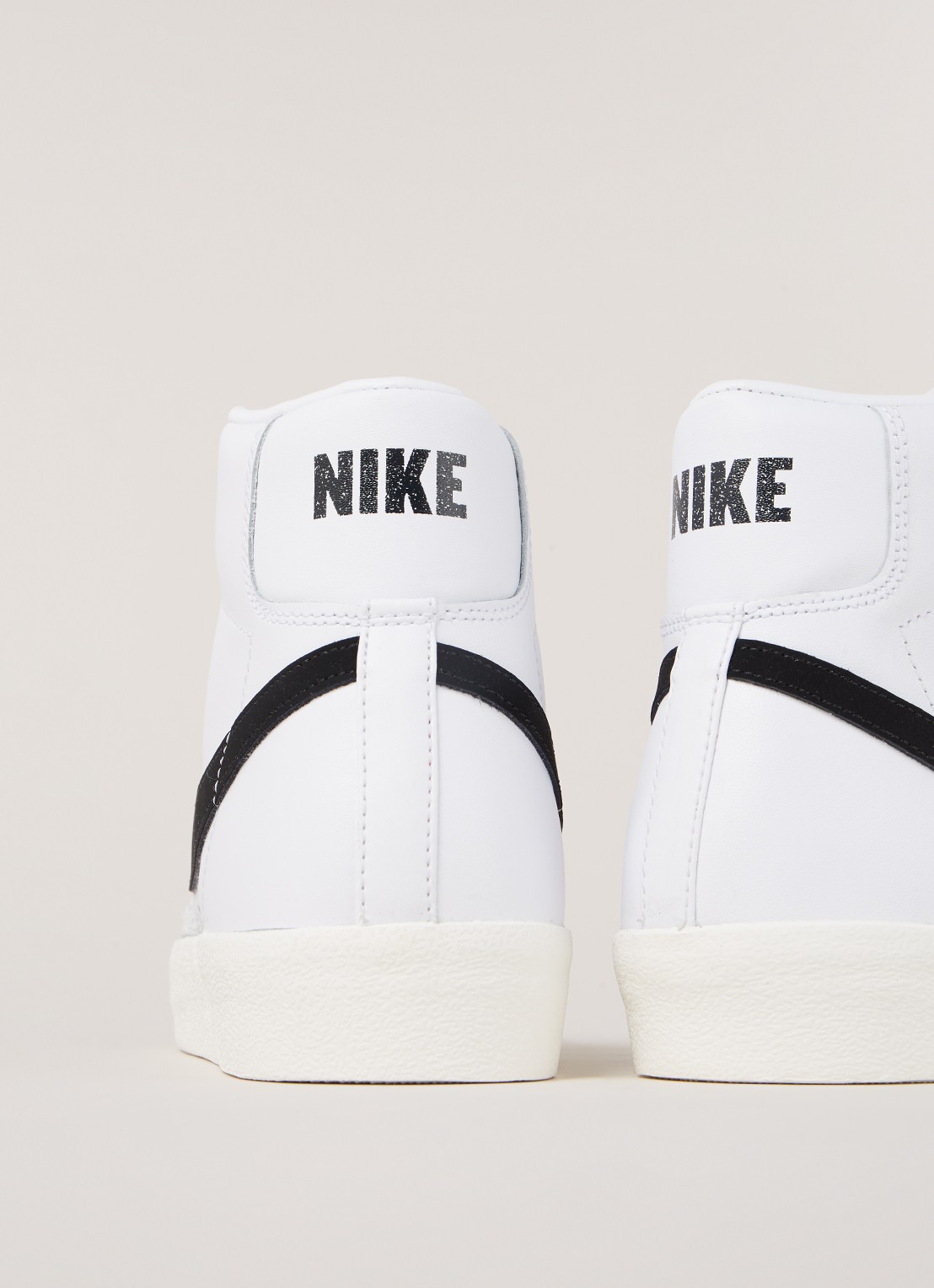 Nike Blazer Mid '77 sneaker van leer - detail zwart