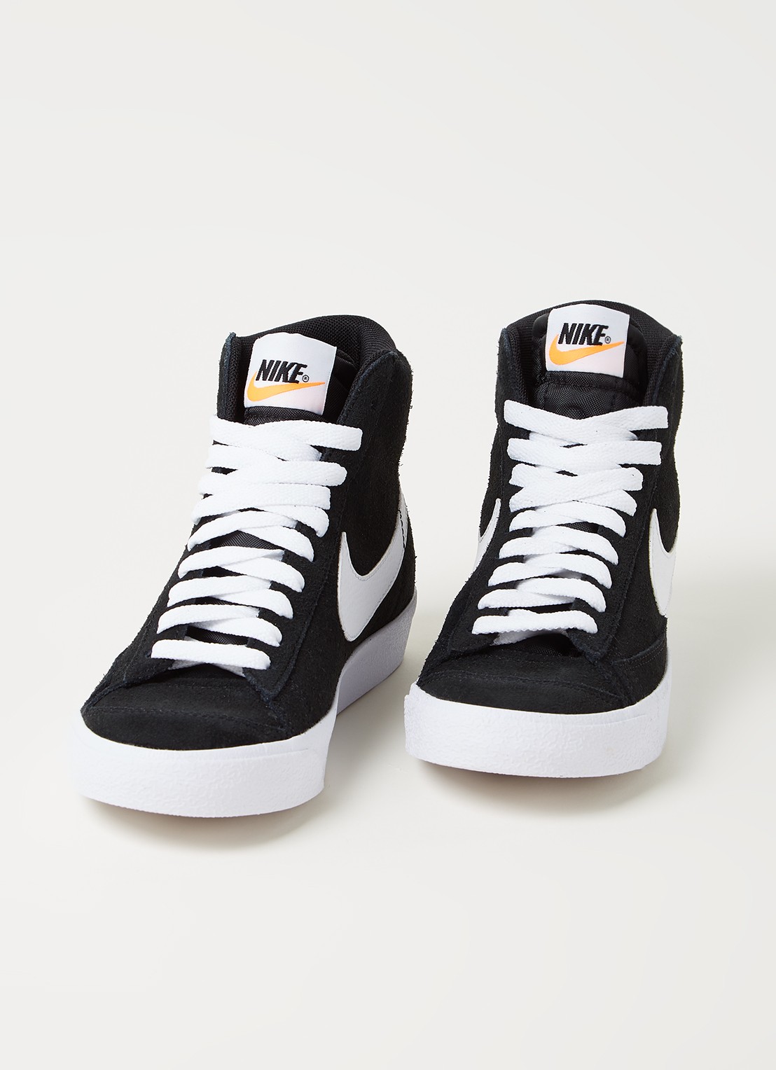 Nike Blazer Mid 77 sneaker van suède - voorkant 4 zwart