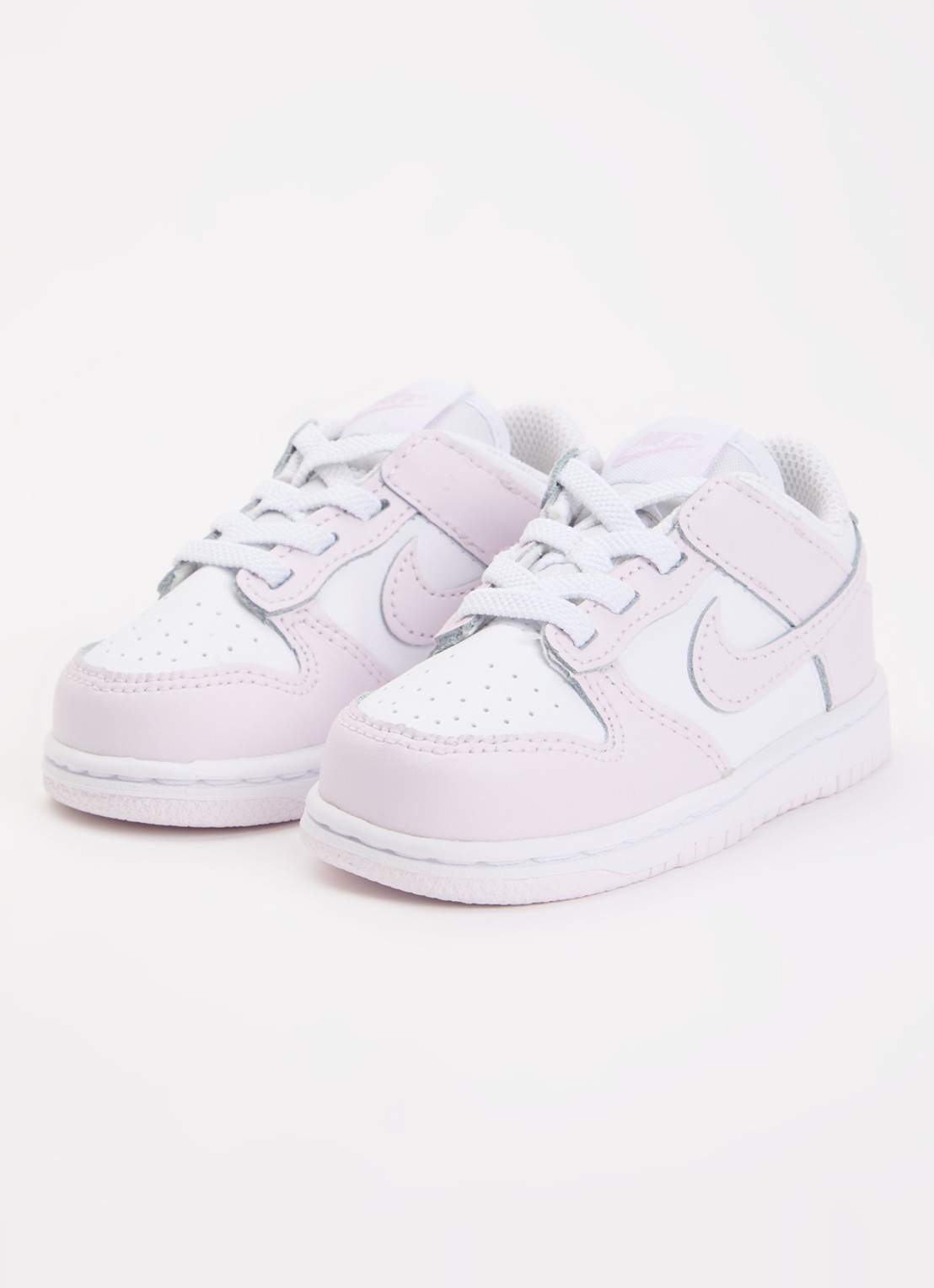 Nike Dunk Low sneaker met logo - voorkant 4 lichtroze