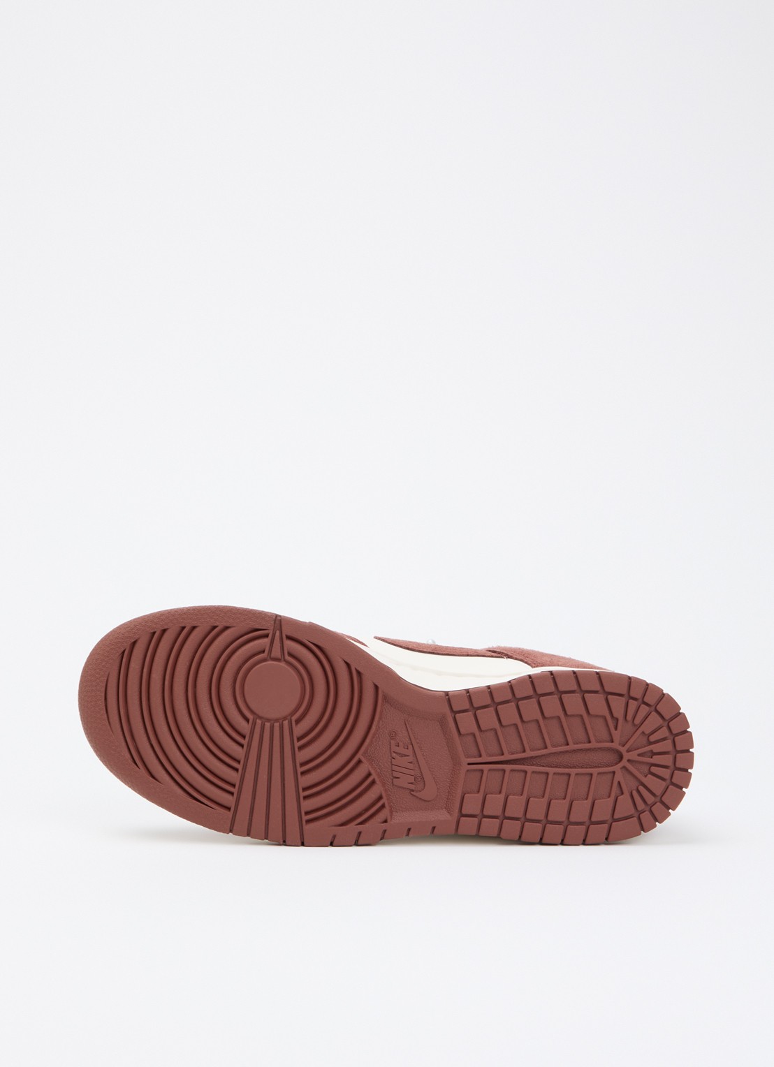 Nike Dunk Low sneaker met suède details - detail 4 steenrood