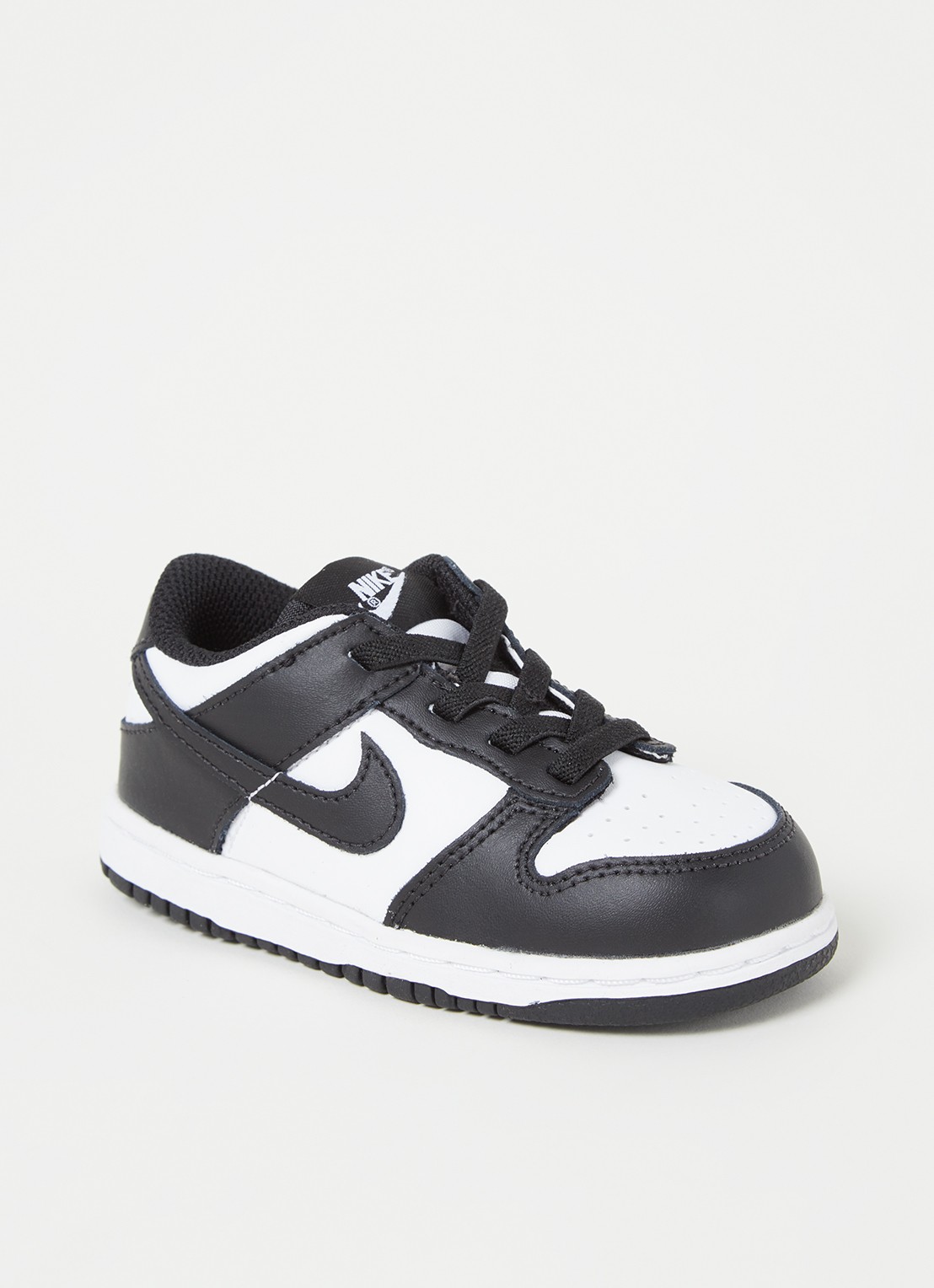 Nike Dunk Low sneaker van leer - voorkant zwart
