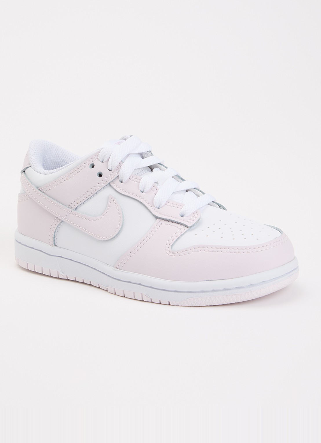 Nike Dunk Low sneaker van logo - voorkant 2 lichtroze