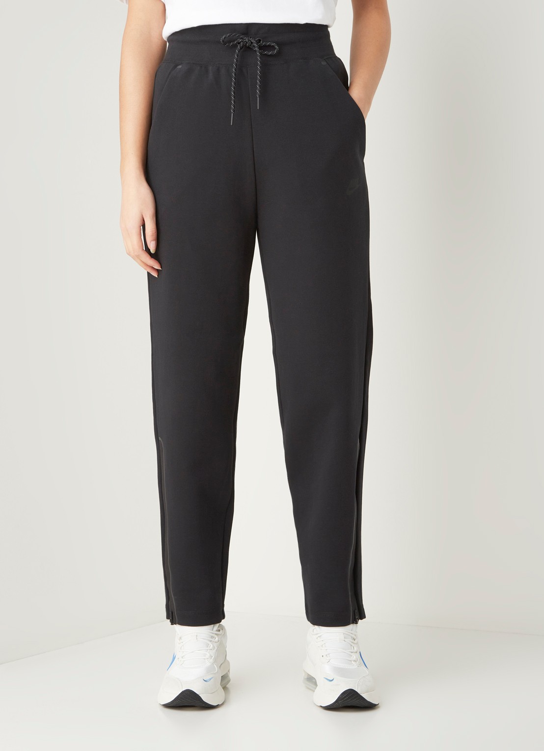 Nike High waist tapered fit cropped joggingbroek met logo - detail 4 zwart
