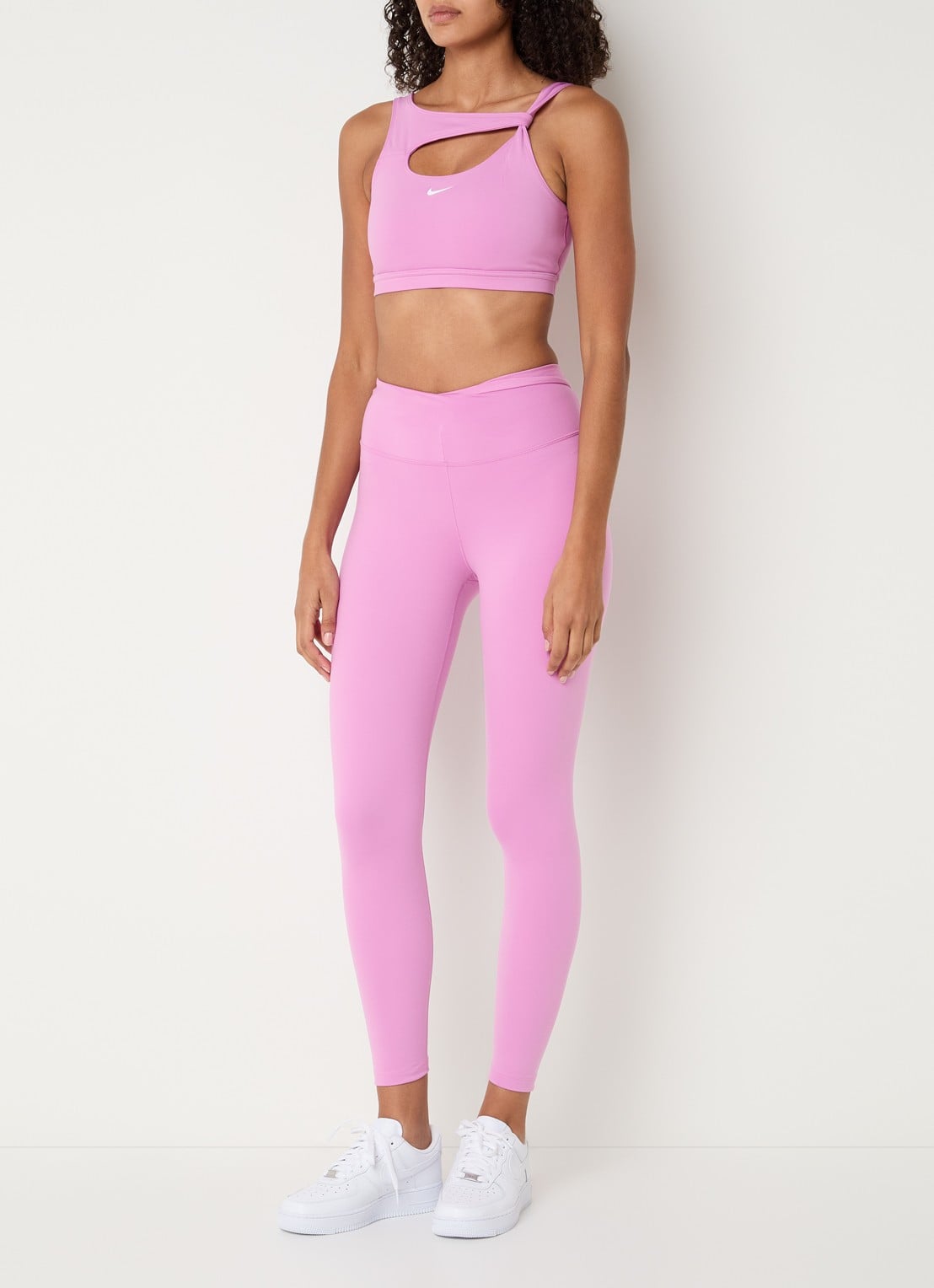 Nike One high waist skinny fit trainingslegging met logo - voorkant 2 roze