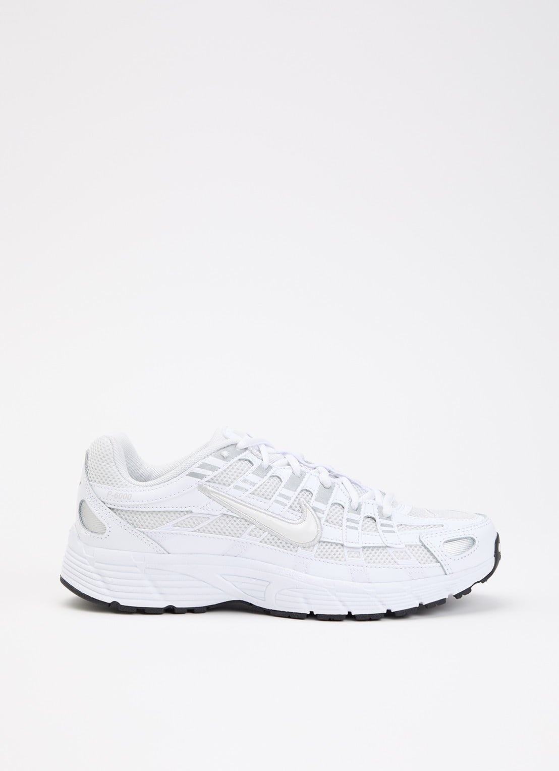 Nike P-6000 sneaker met leren details - voorkant wit