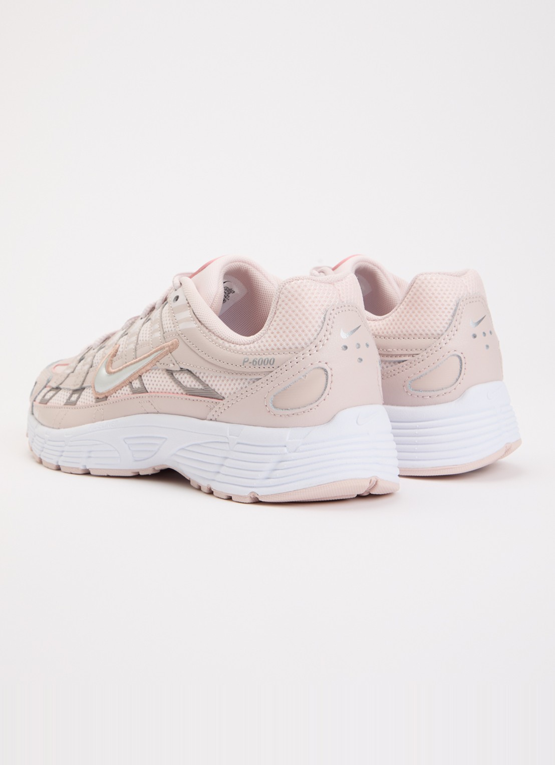 Nike P-6000 sneaker met mesh details - achterkant 4 oudroze