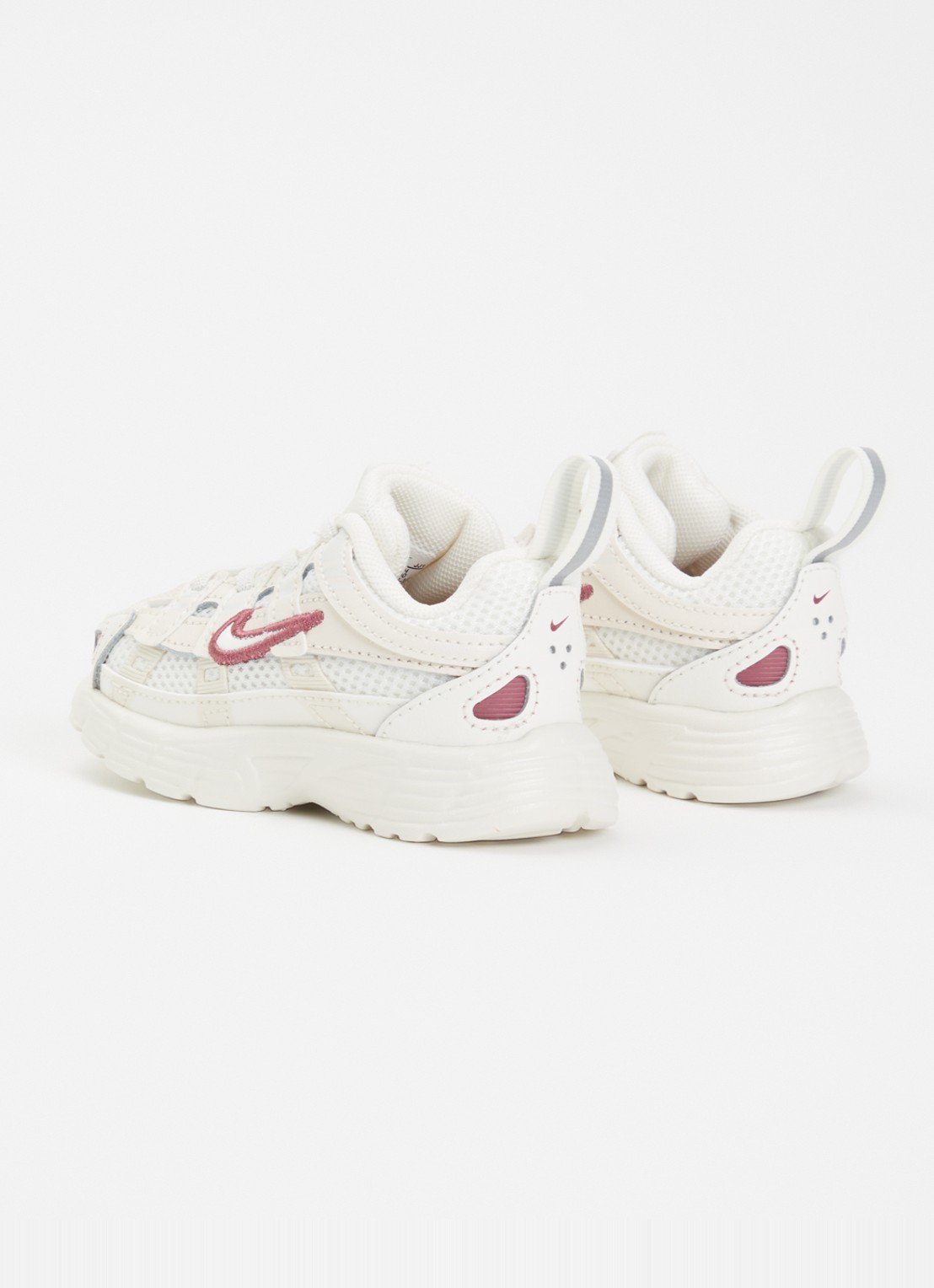Nike P-6000 sneaker met mesh details - achterkant 4 creme