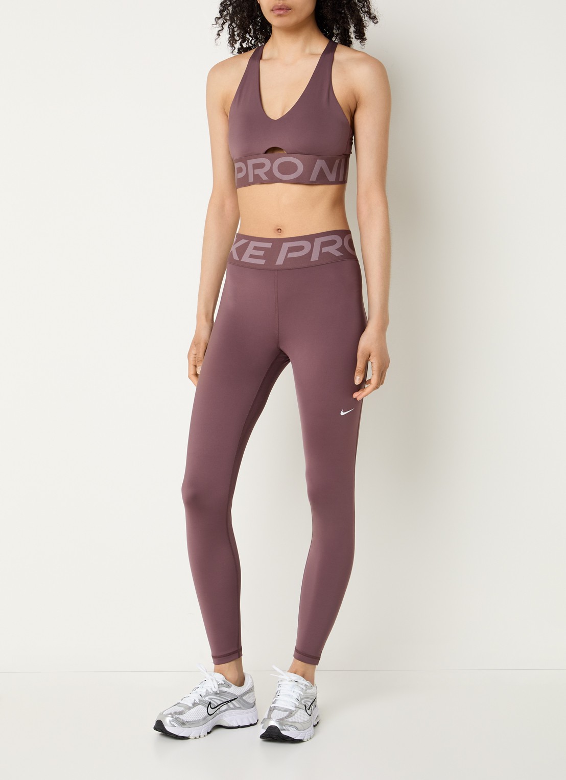 Nike Sculpt high waist skinny fit trainingslegging - voorkant 5 taupe