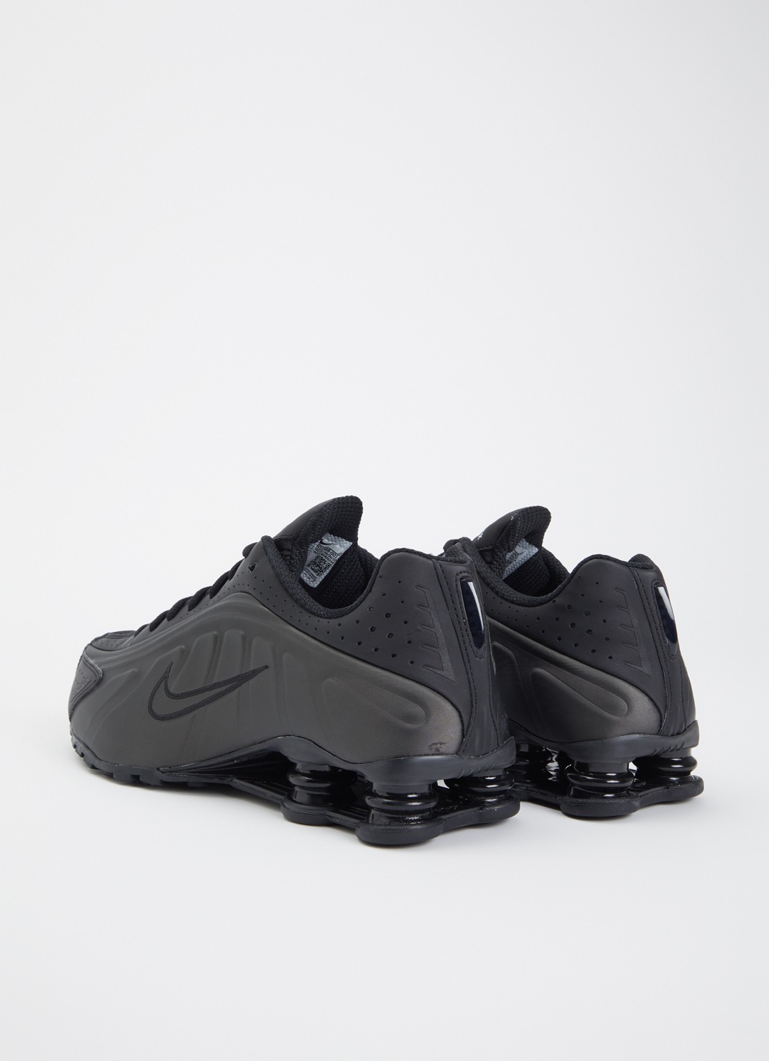 Nike Shox R4 sneaker met mesh details - achterkant zwart