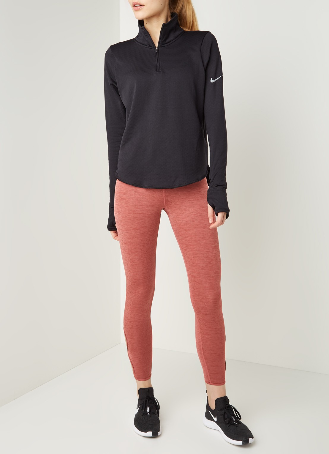 Nike Sphere hardloop longsleeve met halve rits - voorkant 2 zwart