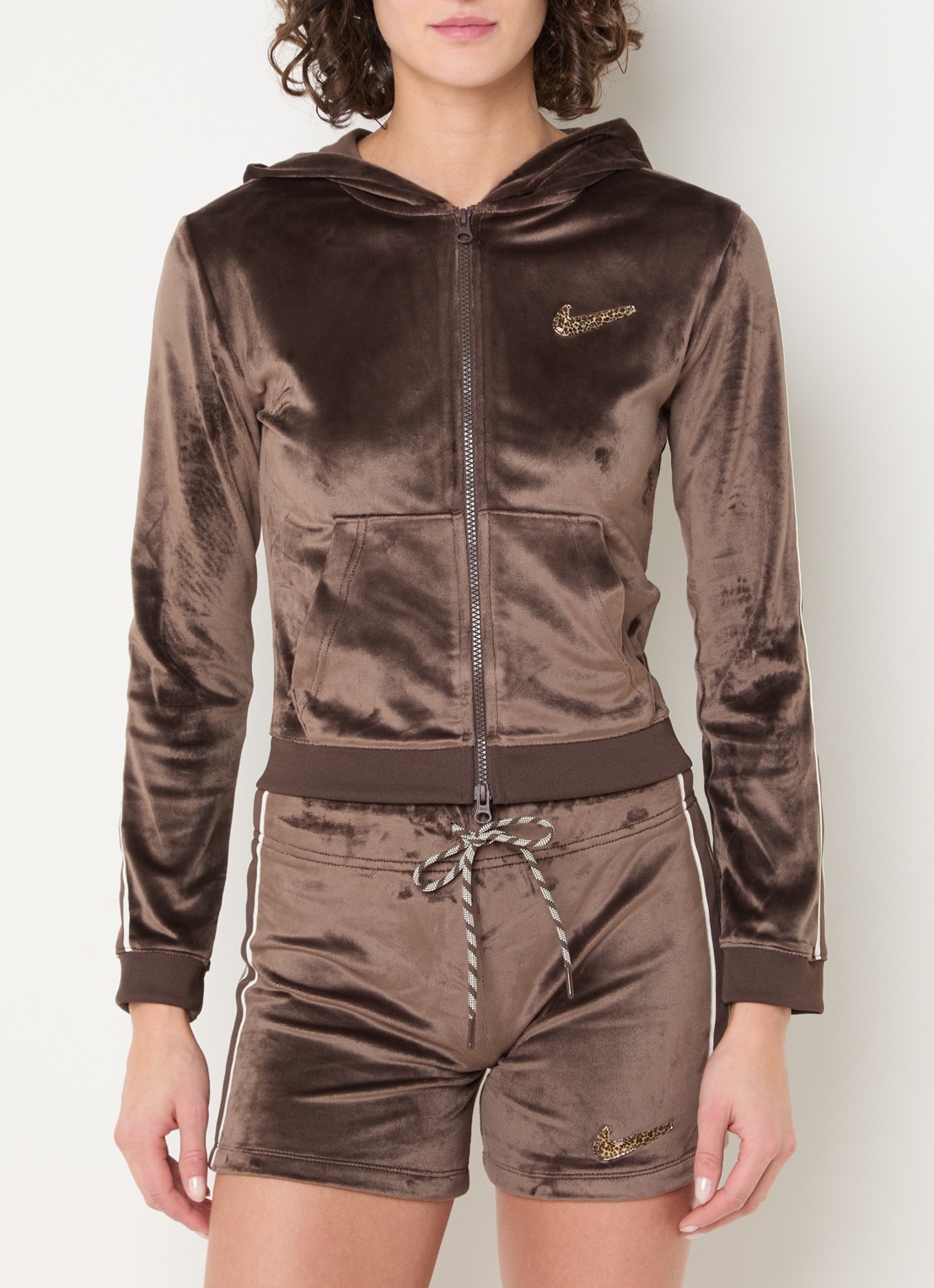 Nike Sweatvest met capuchon en logo van fluweel - detail 3 bruin