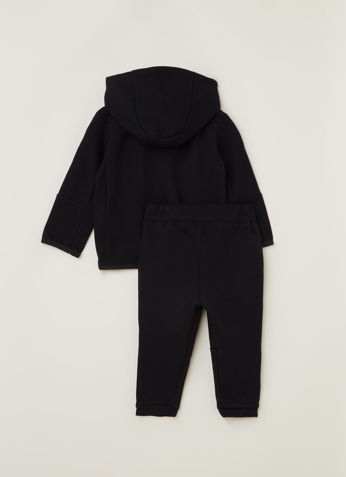 Nike Trainingspak met logo 2-delig - achterkant zwart