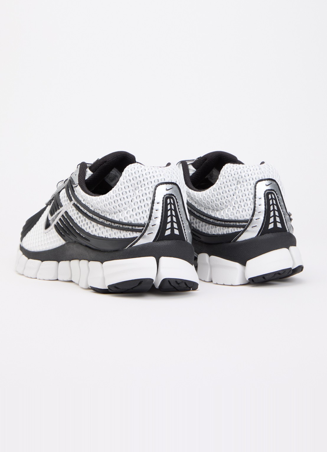 Nike Zoom Skylon 11 sneaker met mesh details - achterkant wit