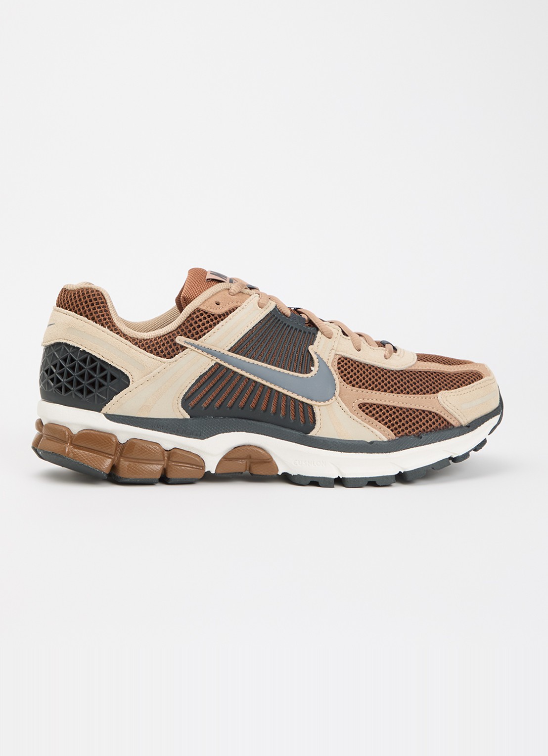Nike Zoom Vomero 5 sneaker met mesh details - voorkant 4 beige