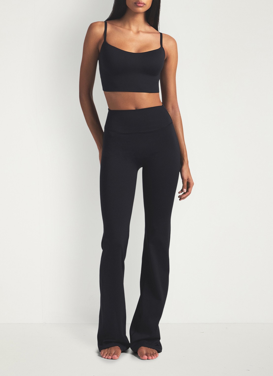 NikeSKIMS Matte high waist flared fit trainingslegging - voorkant 7 zwart
