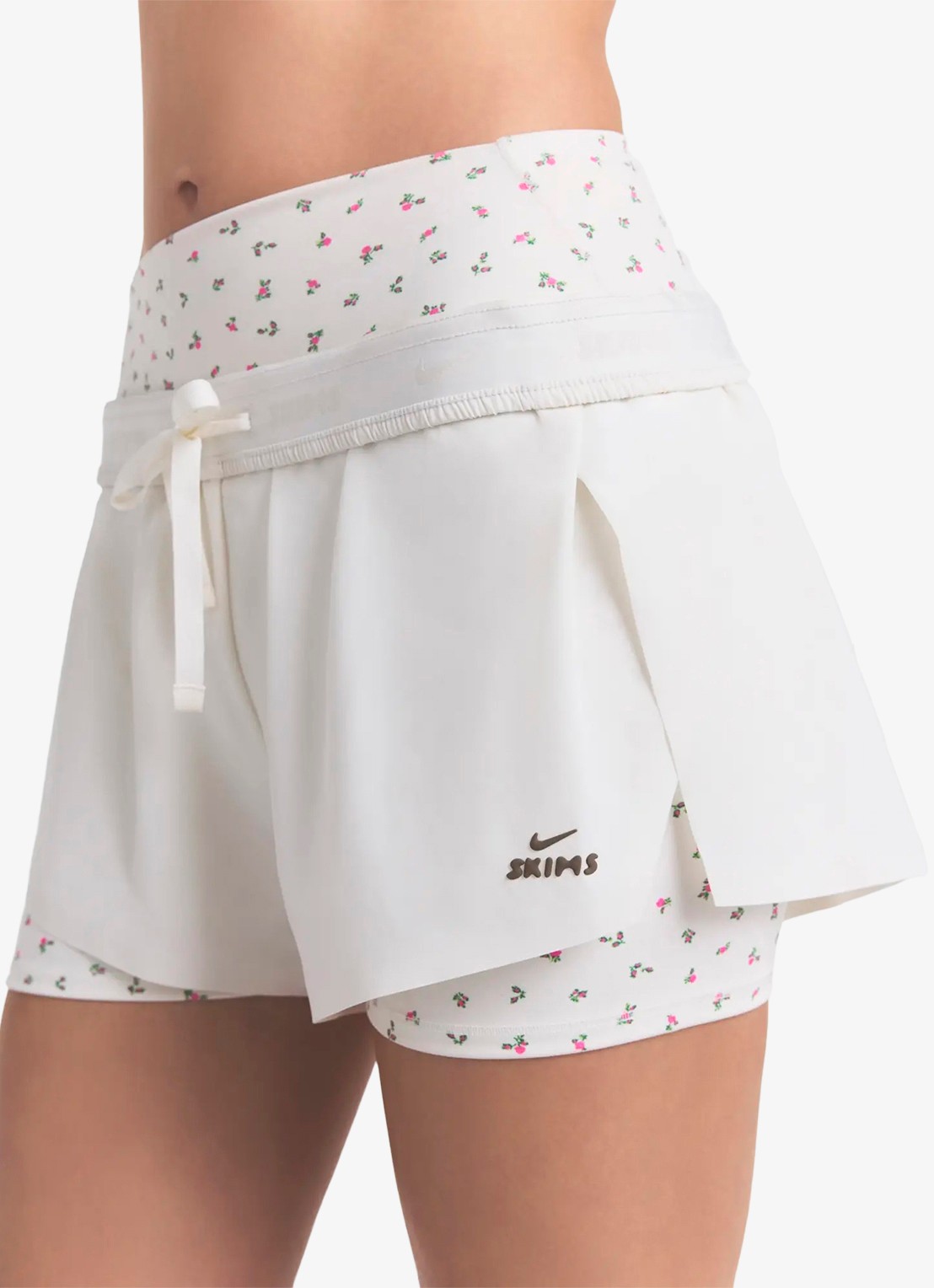 NikeSKIMS Mid waist straight fit korte broek met logo - detail 3 gebroken wit