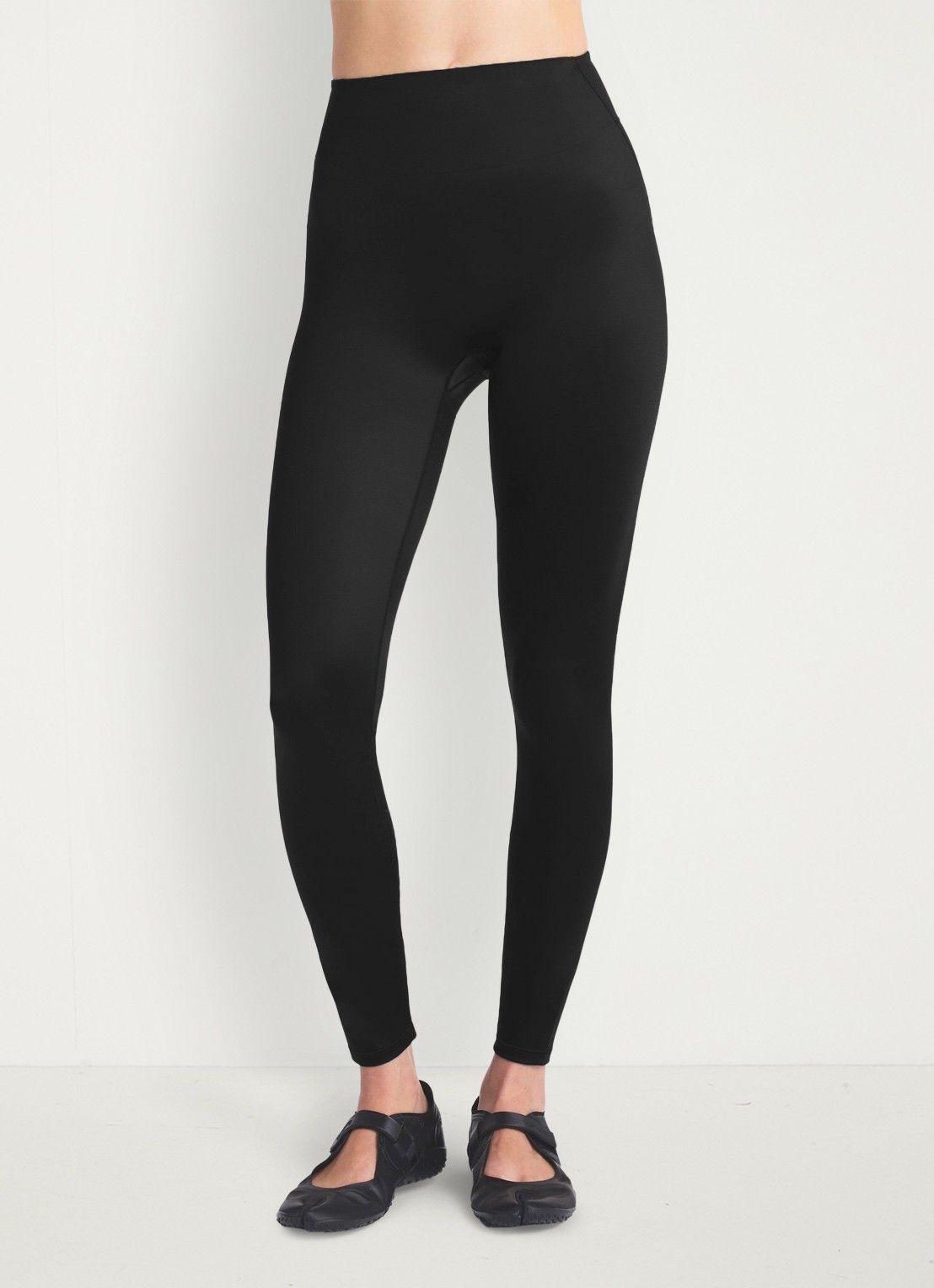 NikeSKIMS Satin Shine high waist legging - detail 4 zwart