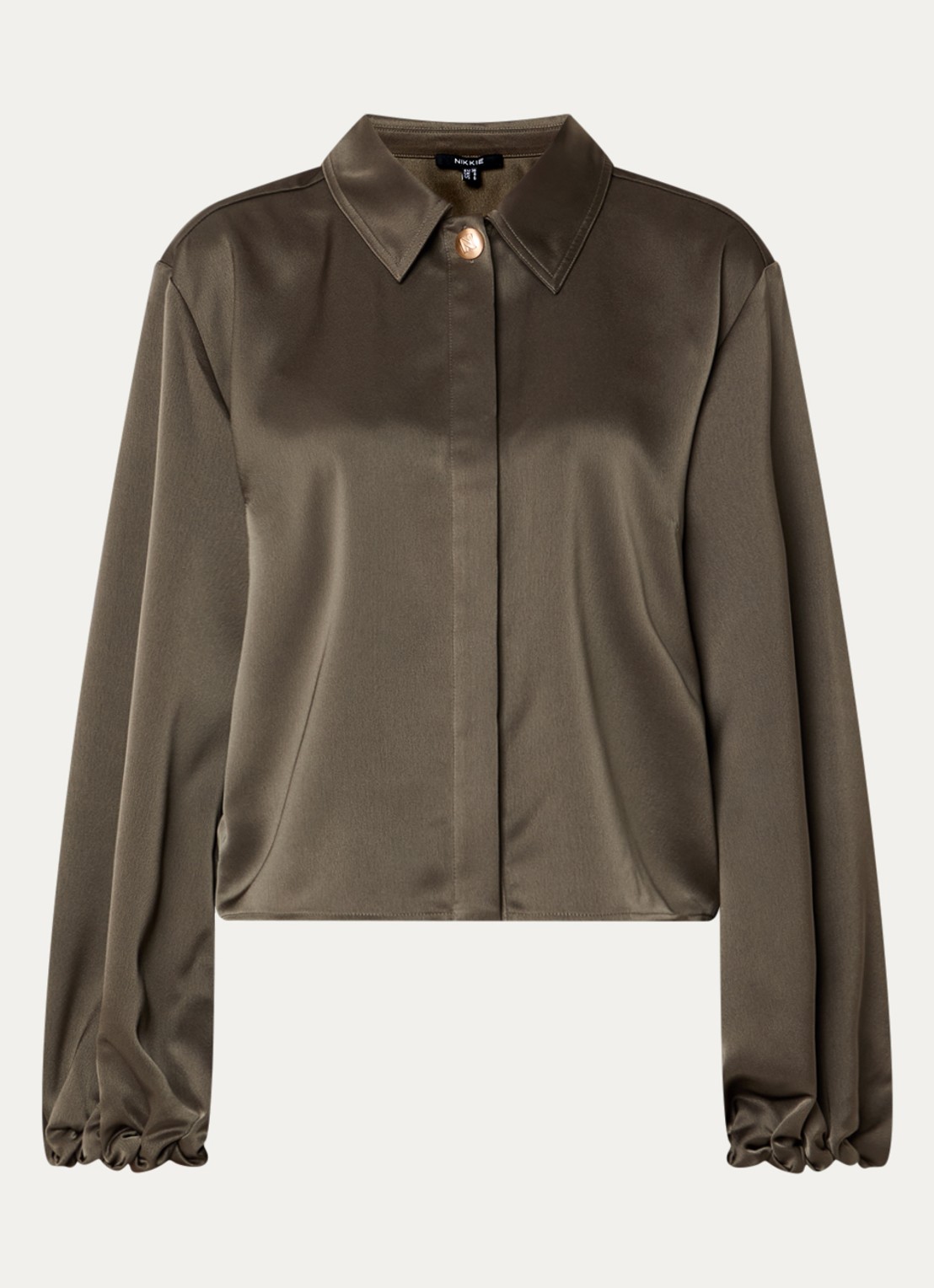 NIKKIE Aivy blouse van satijn met ruches - voorkant mosgroen
