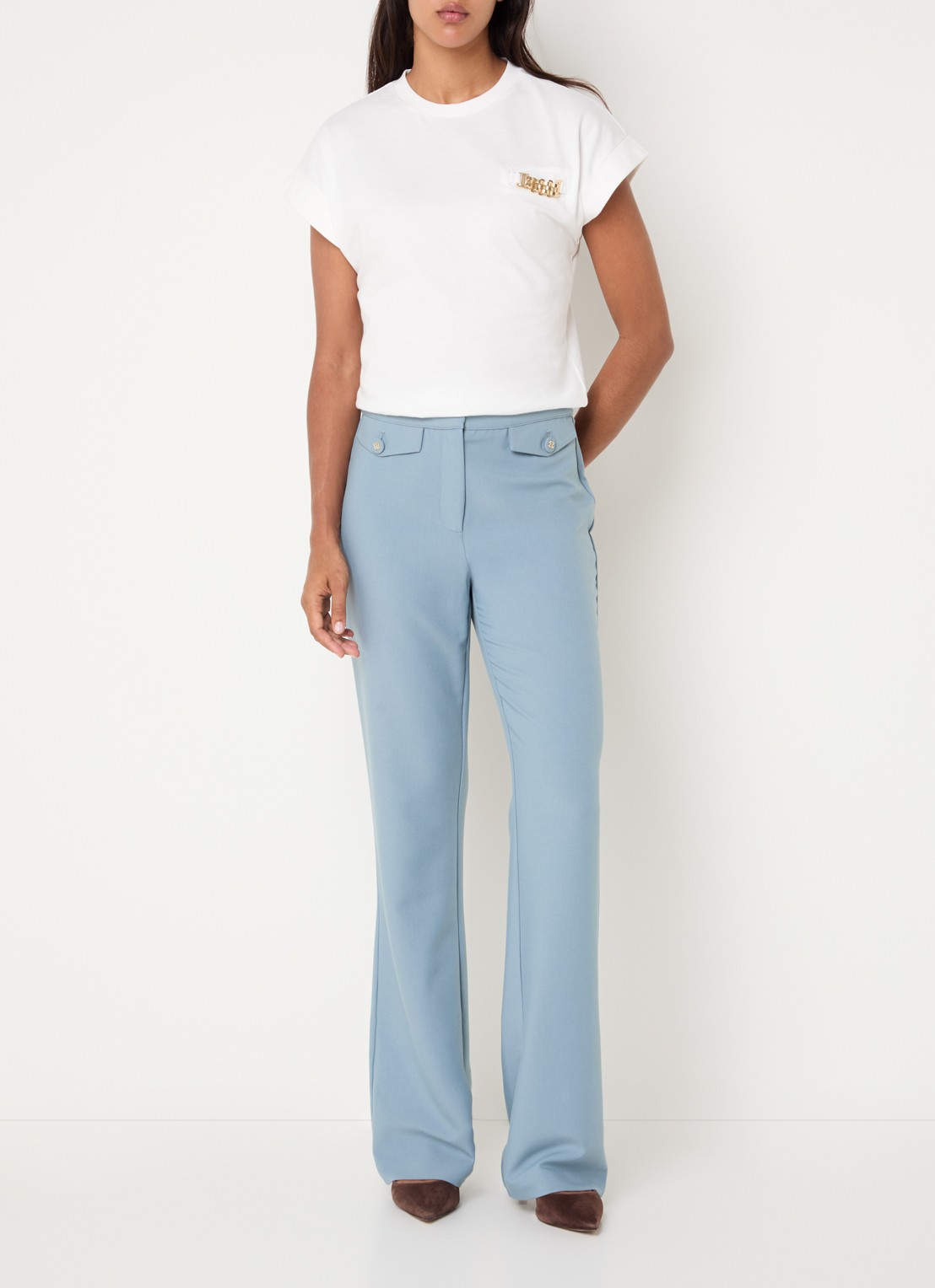 NIKKIE Alani mid waist straight fit pantalon met stretch - voorkant 4 lichtblauw
