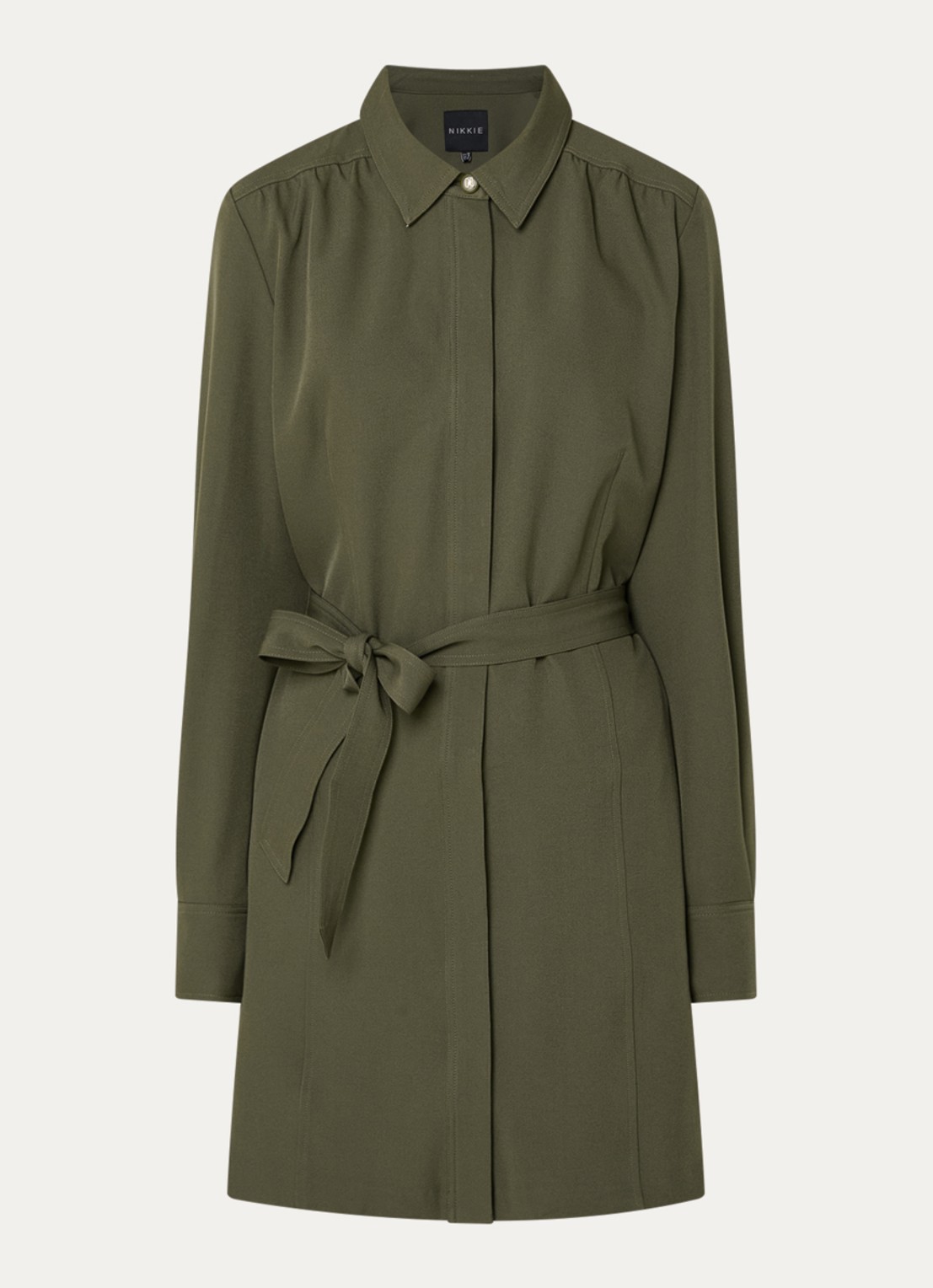 NIKKIE Alva midi blousejurk met strikceintuur - voorkant groen