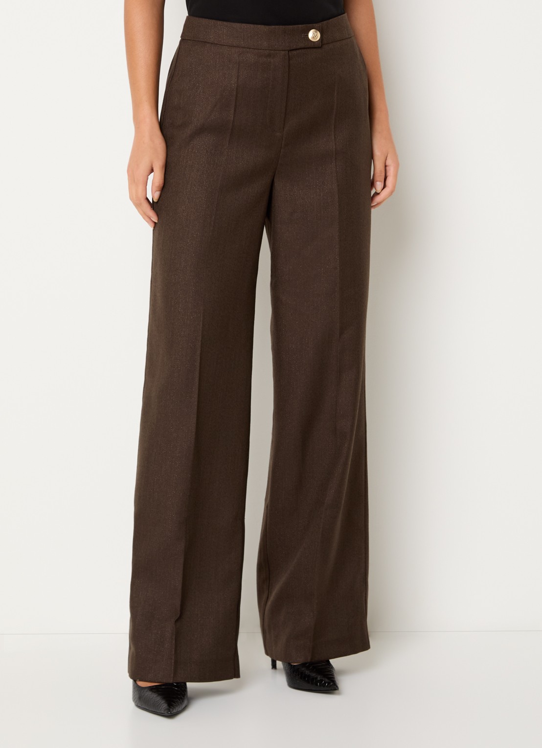 NIKKIE Anou high waist straight fit pantalon met steekzakken - detail 3 donkerbruin
