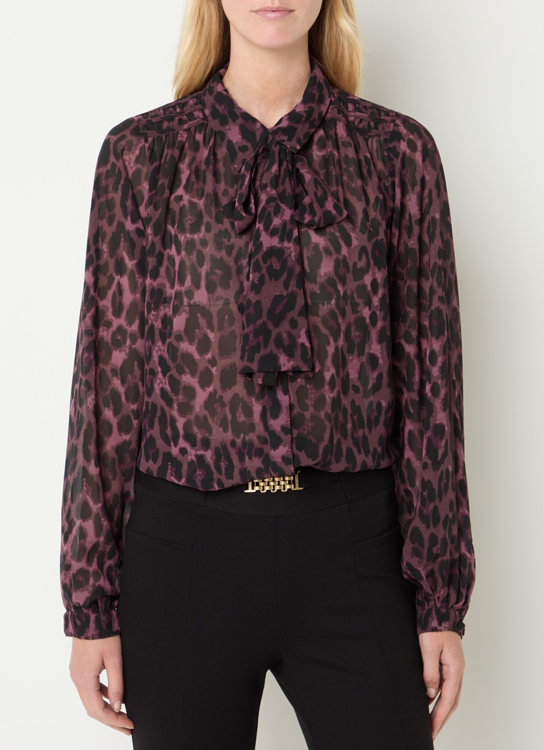NIKKIE Arabella blouse met panterprint - detail 3 rood
