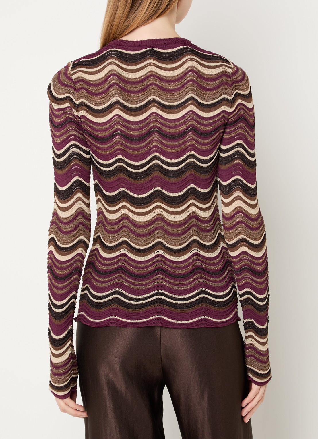 NIKKIE Arlla top met ingebreid patroon en lurex - achterkant 3 aubergine