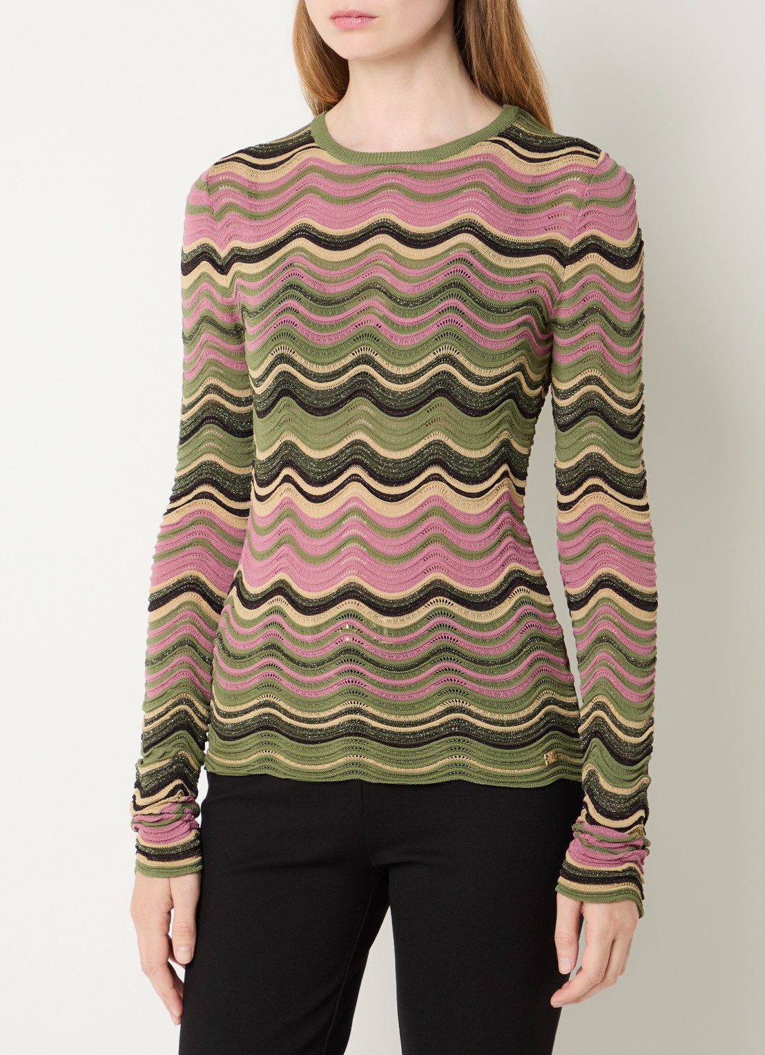 NIKKIE Arlla top met ingebreid patroon en lurex - detail bronsgroen