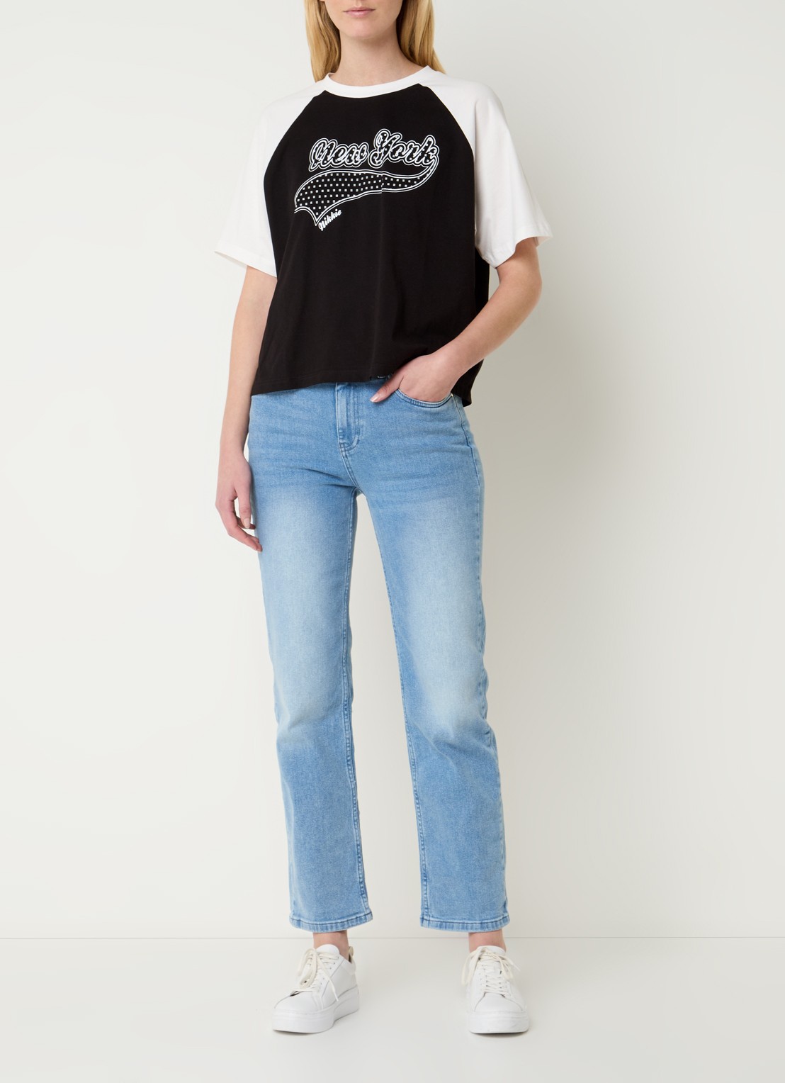 NIKKIE Bibi high waist cropped straight leg jeans met lichte wassing - voorkant 4 indigo