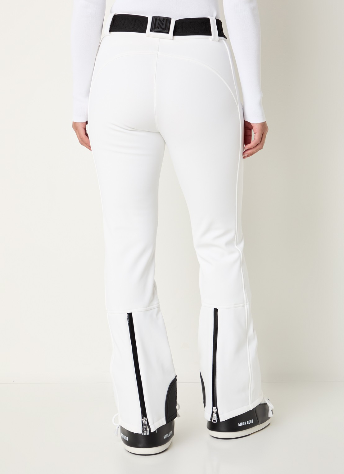 NIKKIE Grace high waist flared fit skibroek met ceintuur - achterkant 7 wit