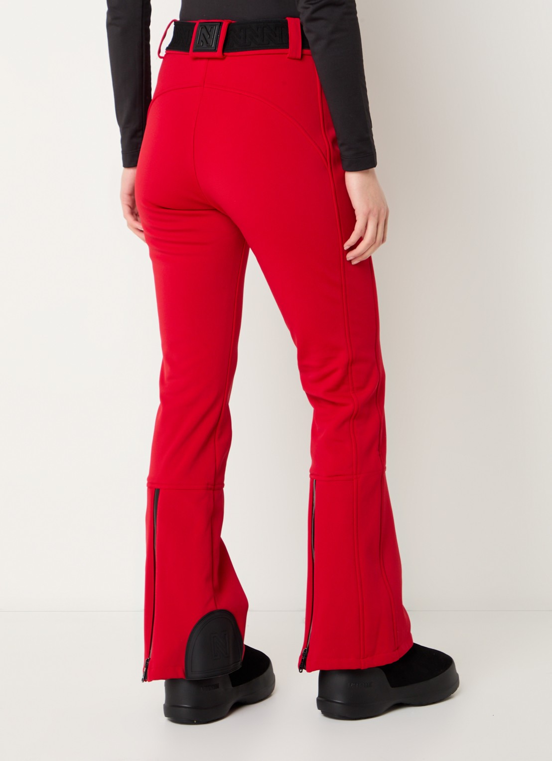 NIKKIE Grace high waist flared fit skibroek met ceintuur - achterkant 3 rood