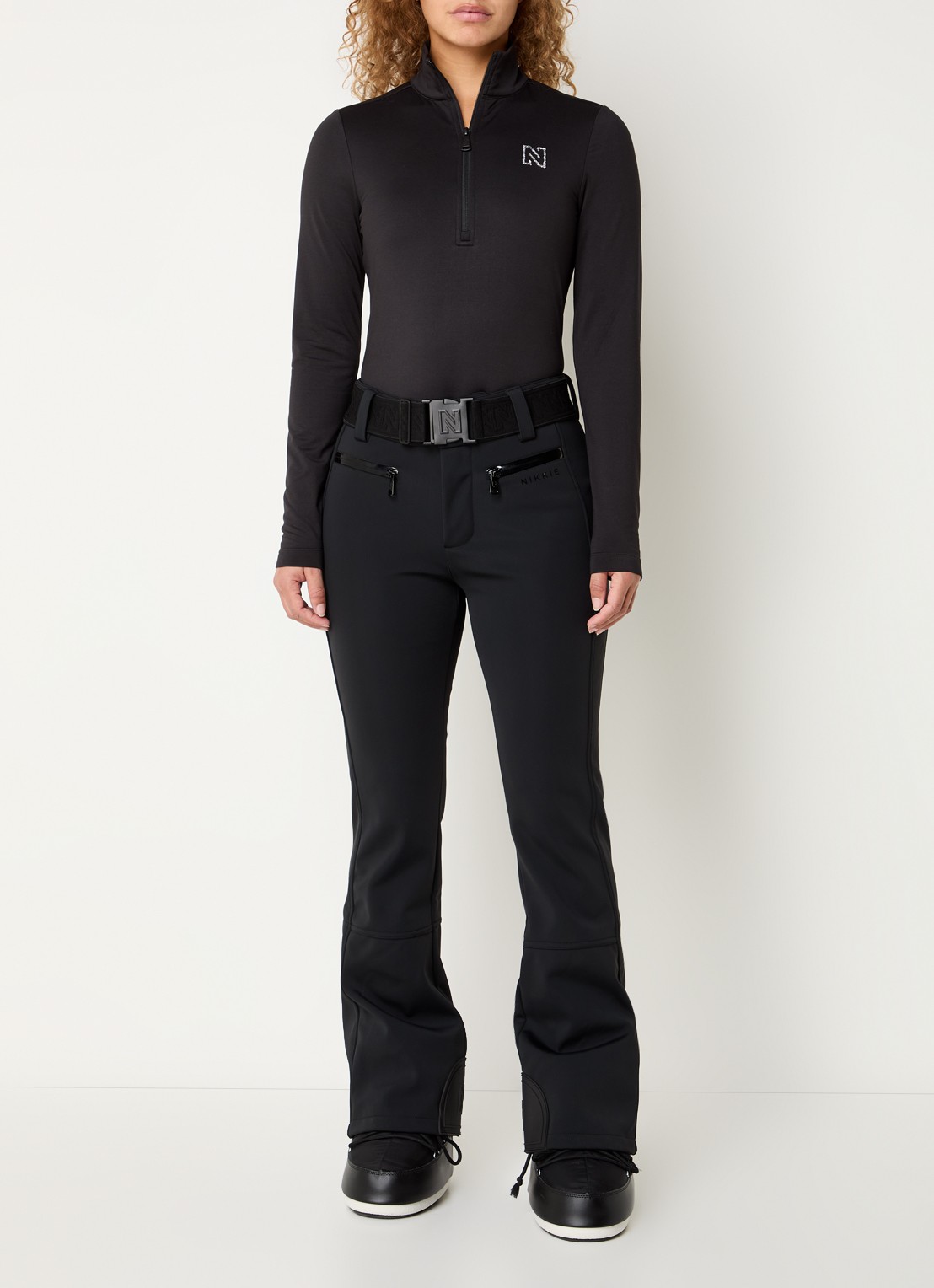 NIKKIE Grace high waist flared fit skibroek met ceintuur - voorkant 2 zwart
