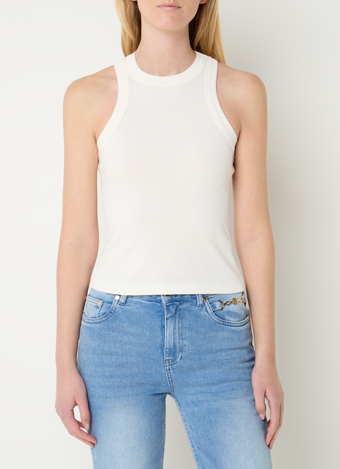 NIKKIE Irece tanktop met ronde hals  - detail 3 gebroken wit