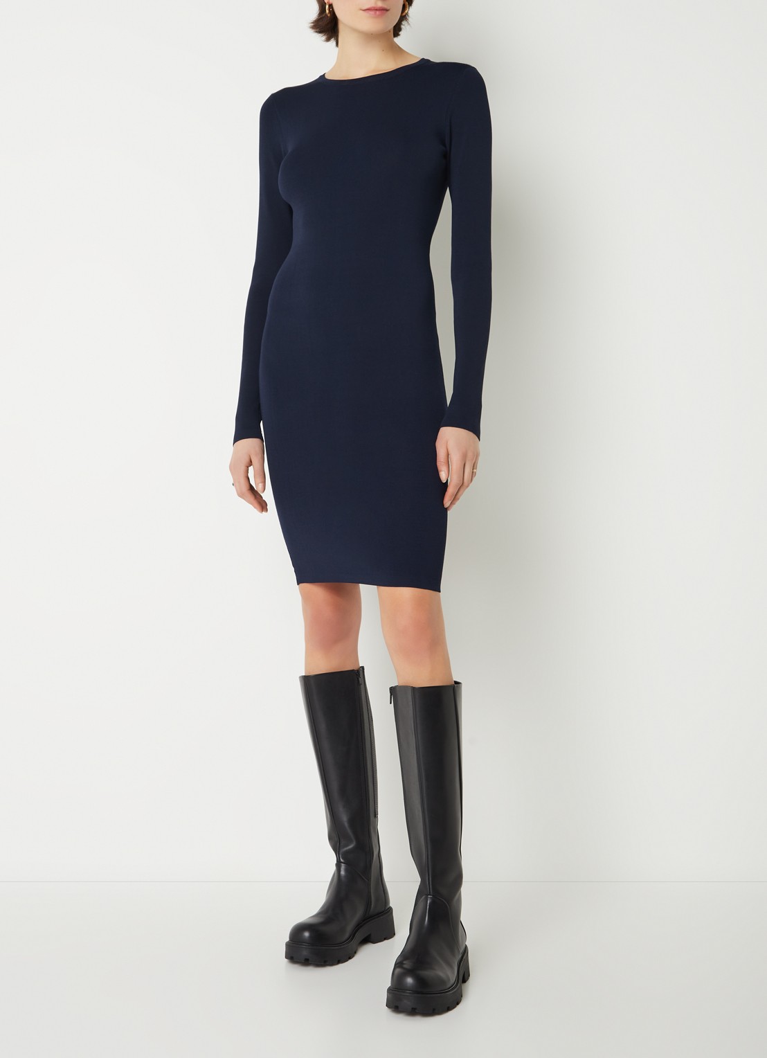 NIKKIE Jolie fijngebreide fitted midi jurk - voorkant 4 blauw
