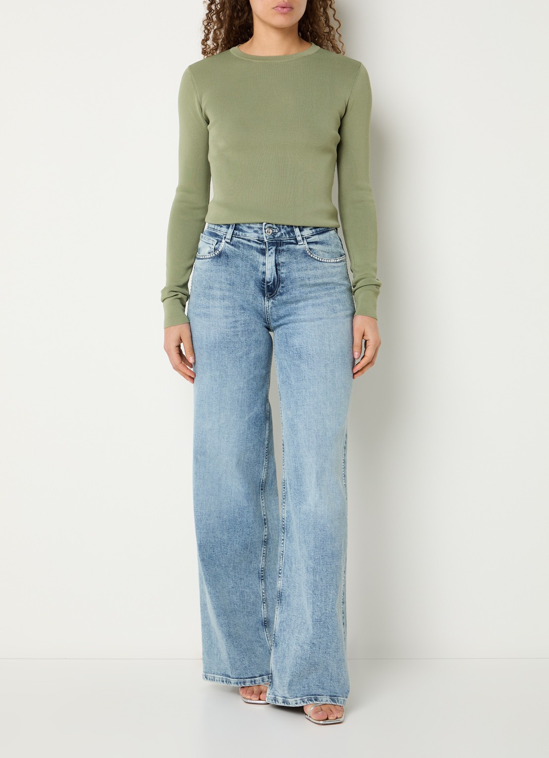 NIKKIE Jolie fijngebreide longsleeve met stretch - voorkant 3 lichtgroen