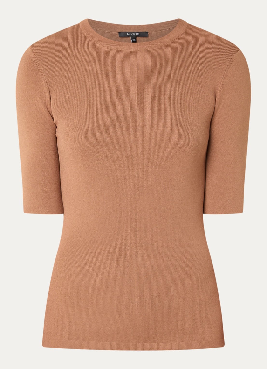 NIKKIE Jolie top van stretchjersey met korte mouw - voorkant 3 cognac