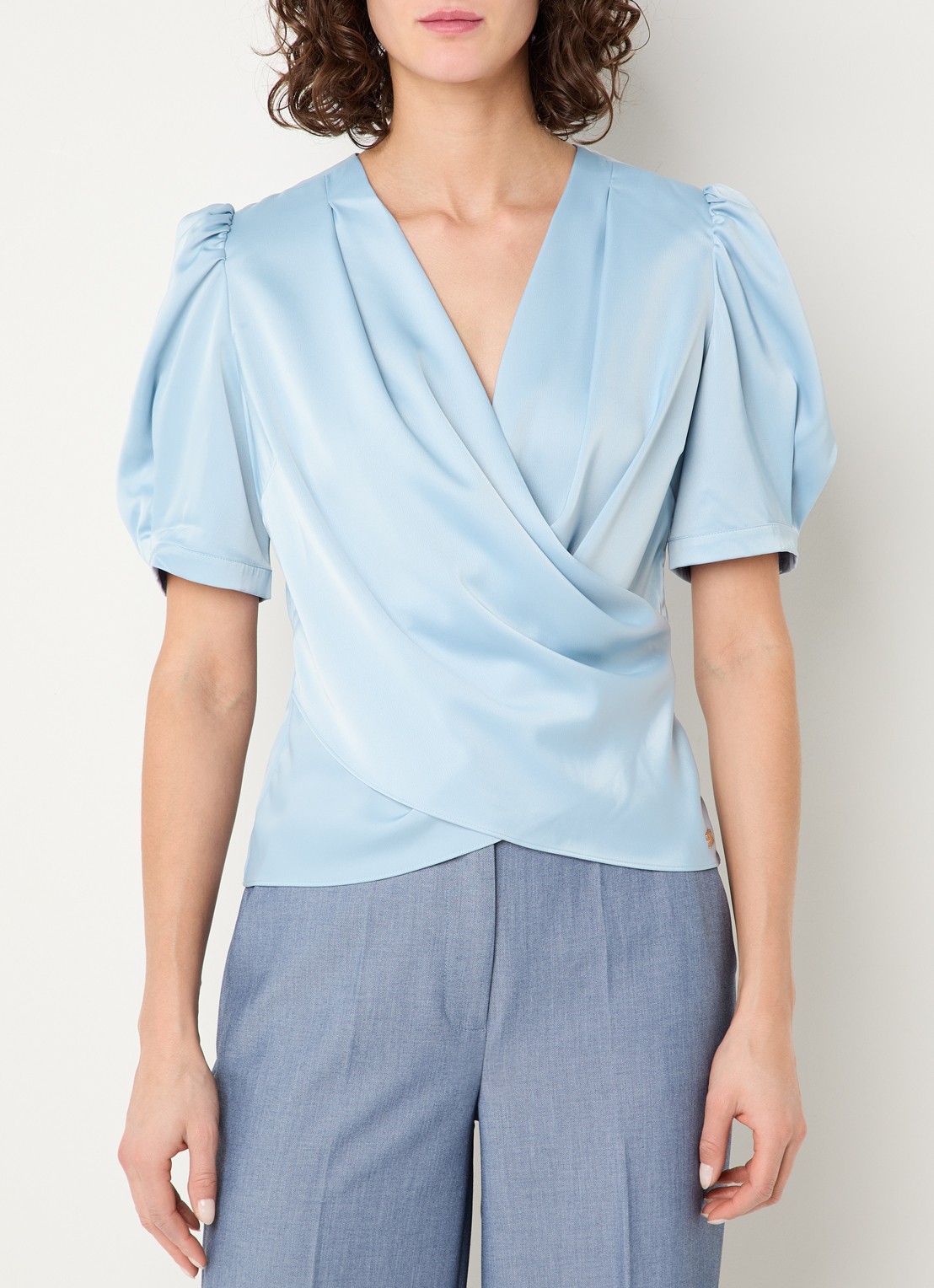 NIKKIE Kransis tuniek met pofmouwen - detail 4 lichtblauw
