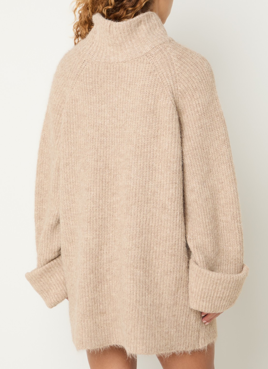 NIKKIE Opole grofgebreide mini trui-jurk in wolblend met col - achterkant 4 beige