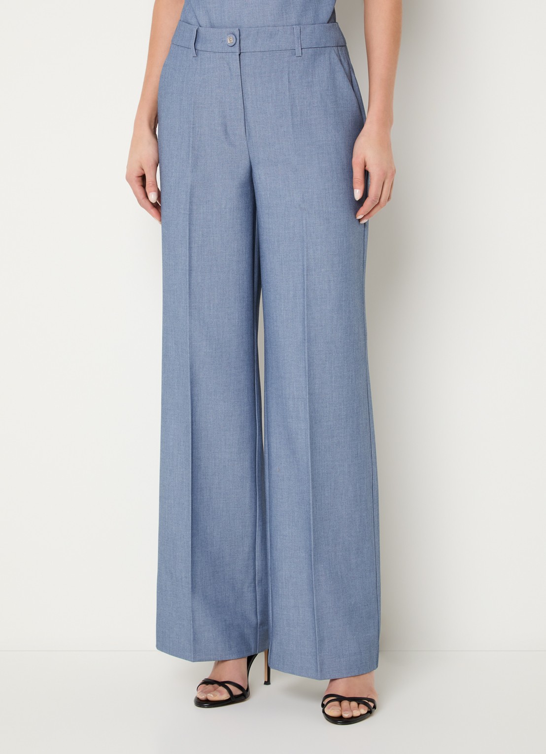 NIKKIE Parisa high waist straight fit pantalon met steekzakken - detail 4 staalblauw