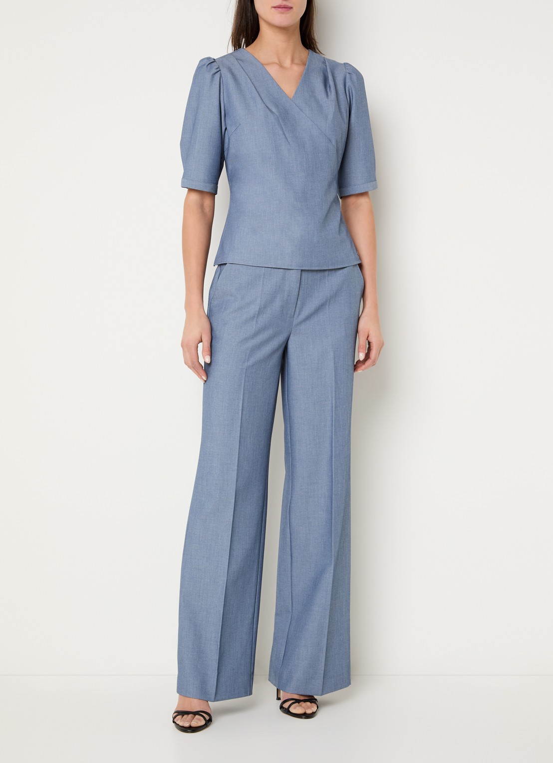 NIKKIE Parisa high waist straight fit pantalon met steekzakken - voorkant 3 staalblauw