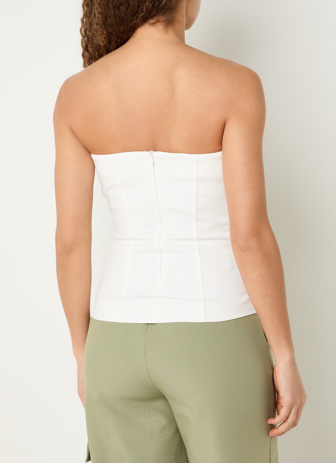 NIKKIE Peoria strapless top met logo - achterkant 4 wit