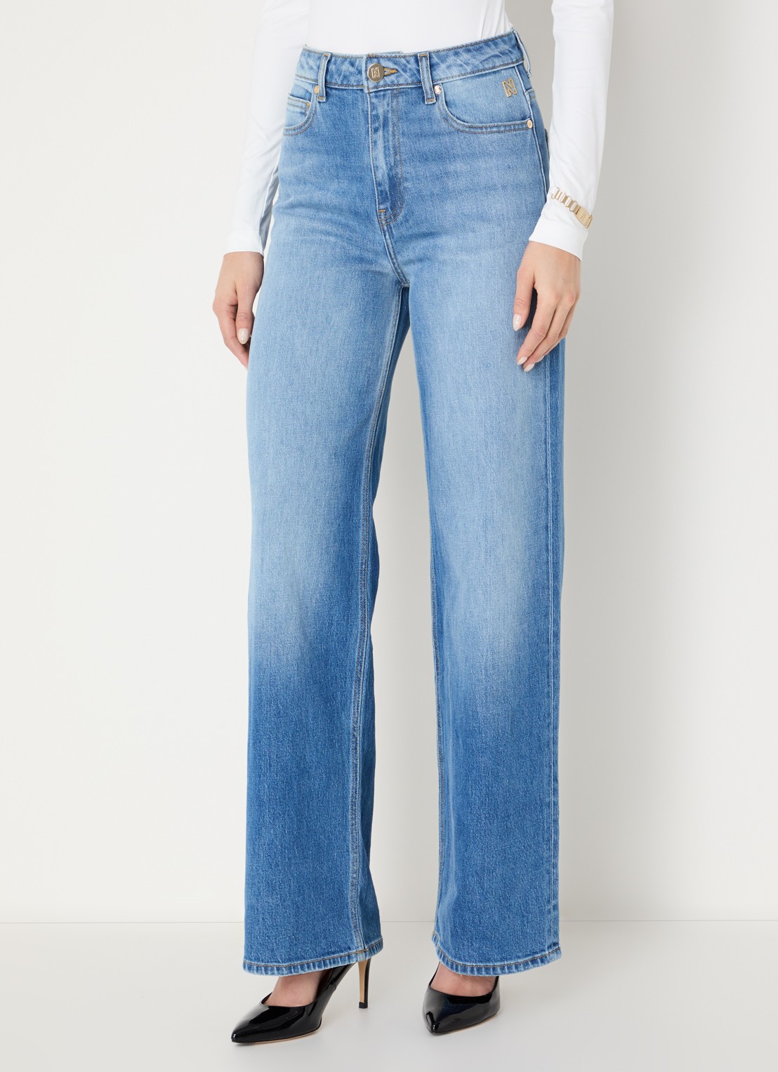 NIKKIE Plano high waist straight leg jeans met gekleurde wassing - detail 2 indigo