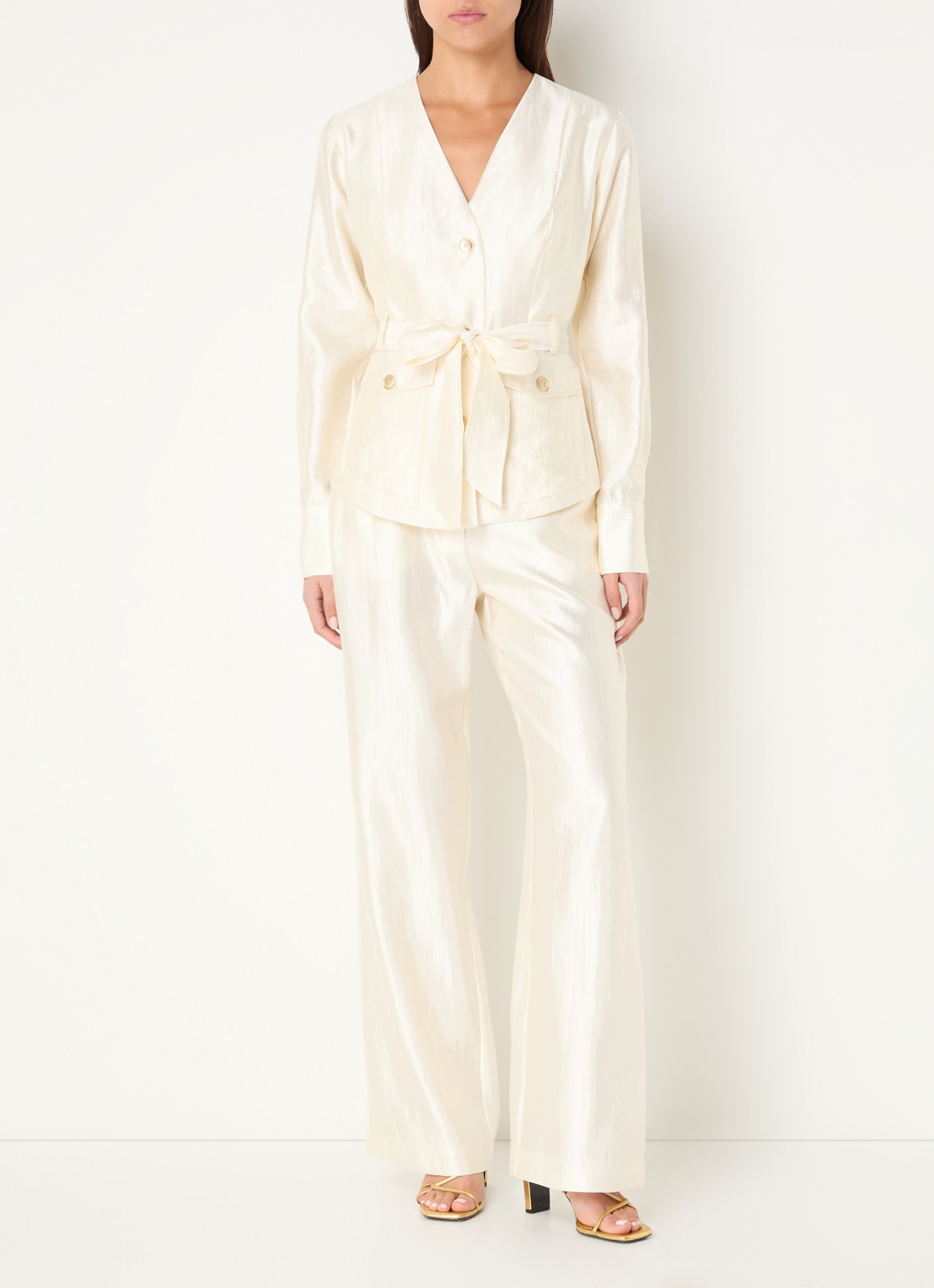 NIKKIE Polarmar high waist straight fit pantalon met steekzakken - voorkant 2 beige