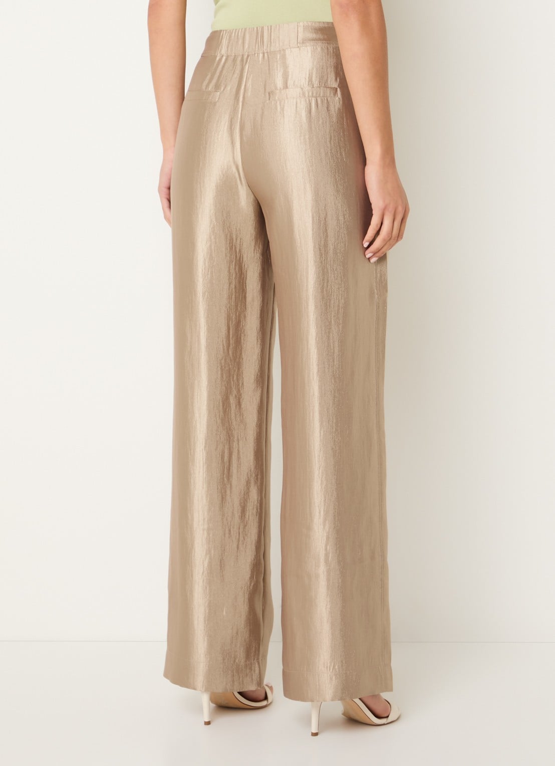 NIKKIE Polarmar high waist straight fit pantalon met steekzakken - achterkant 4 zand