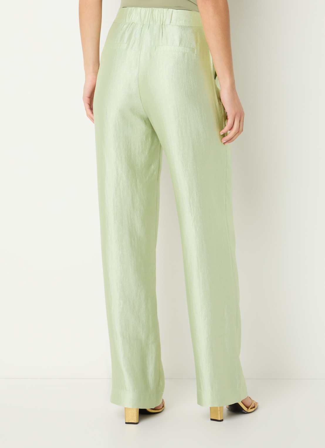 NIKKIE Polarmar high waist straight fit pantalon met steekzakken - achterkant lichtgroen